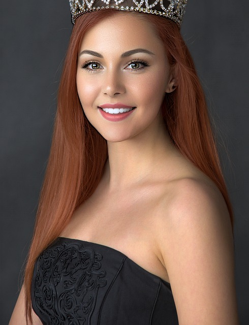 他在国内外 他在国内外